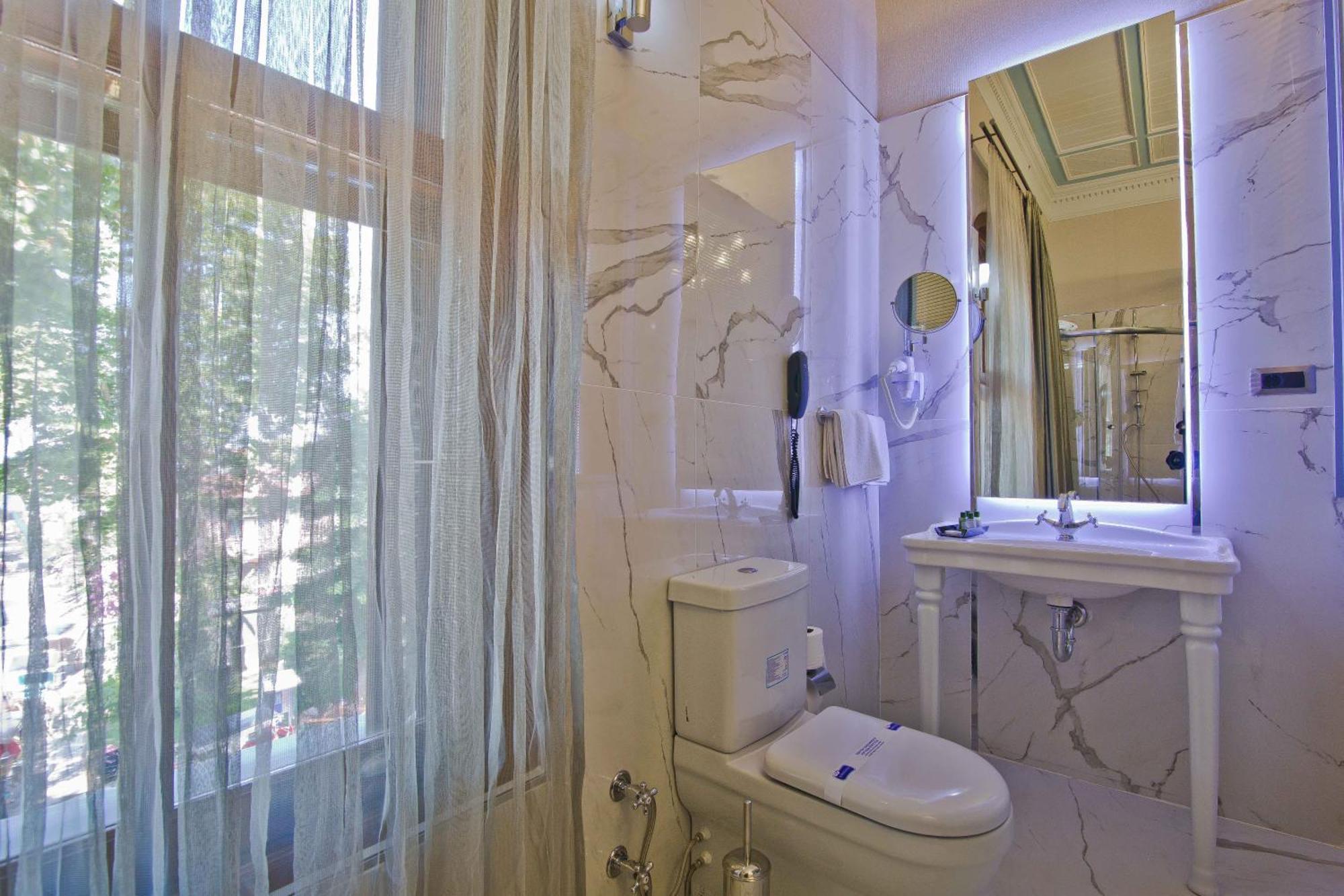 No2 Hotel By Suekrue Adalar Ngoại thất bức ảnh