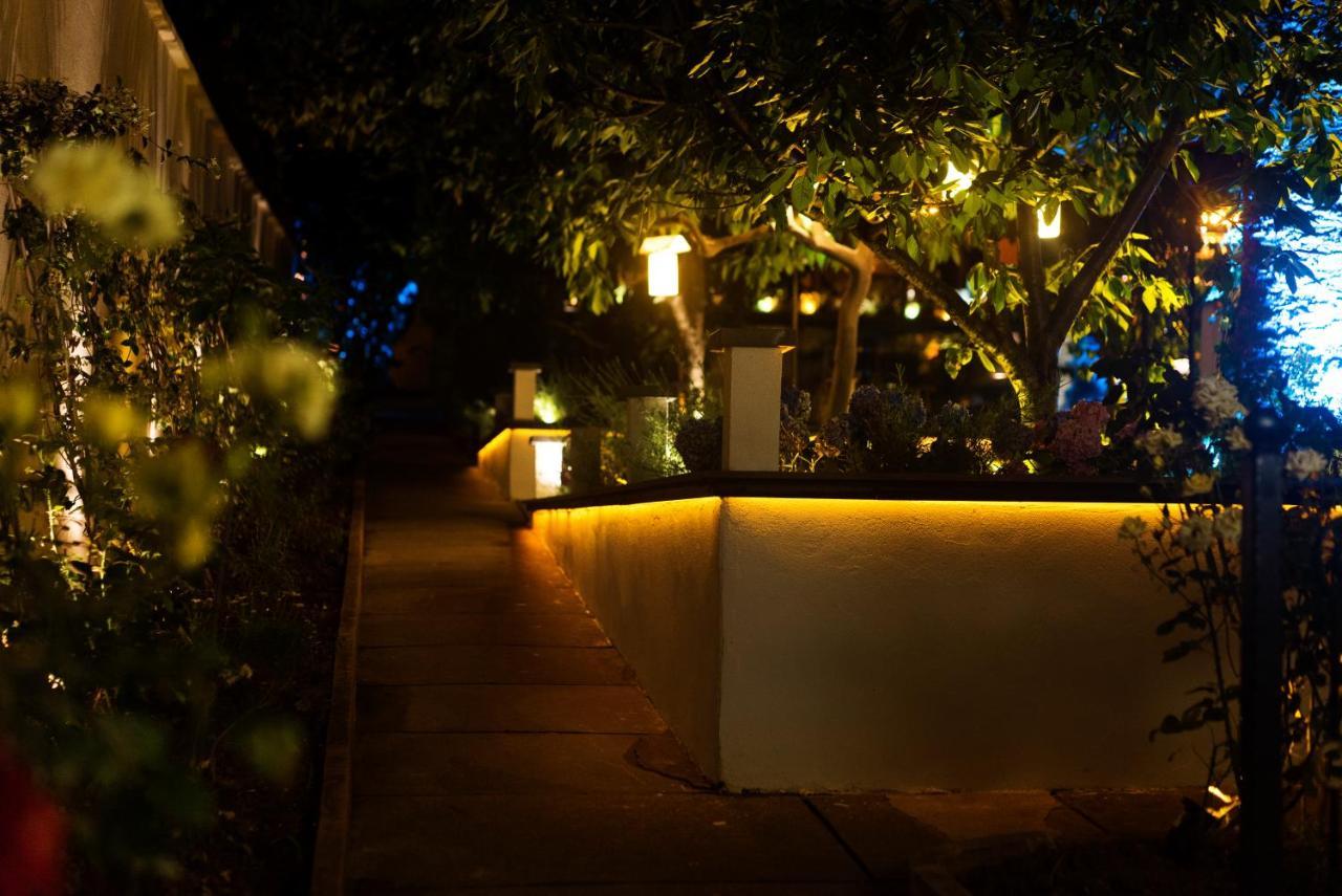 No2 Hotel By Suekrue Adalar Ngoại thất bức ảnh